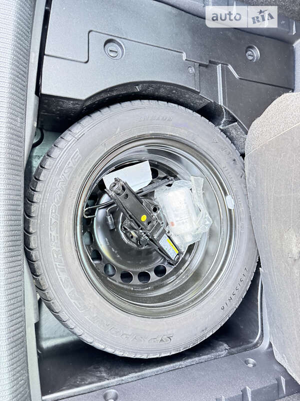 Volkswagen Passat 2011