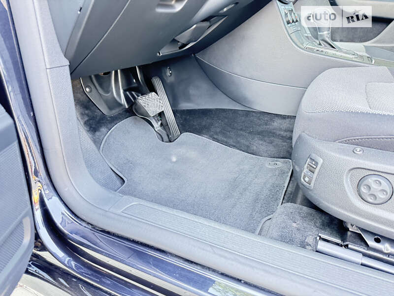 Volkswagen Passat 2011