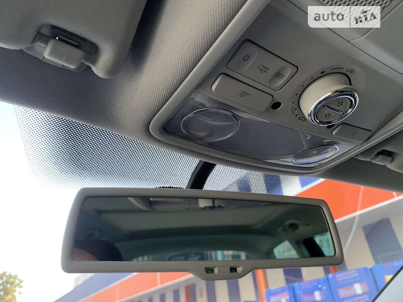 Volkswagen Passat 2011