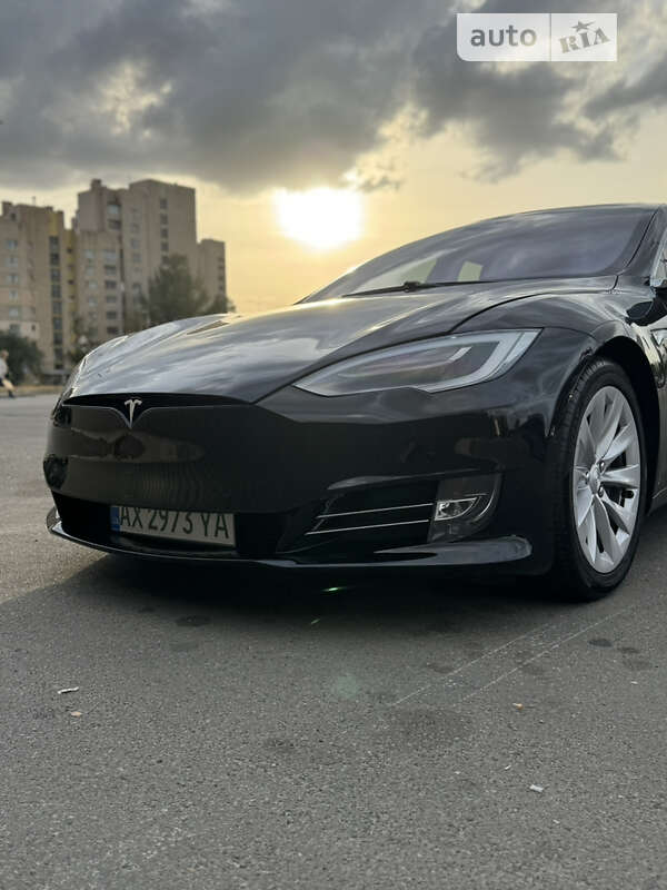 Tesla-38