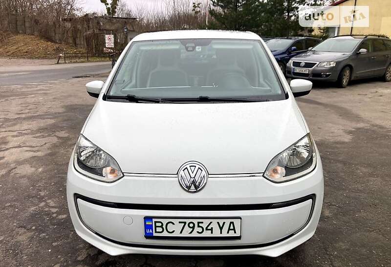Volkswagen Up 2014