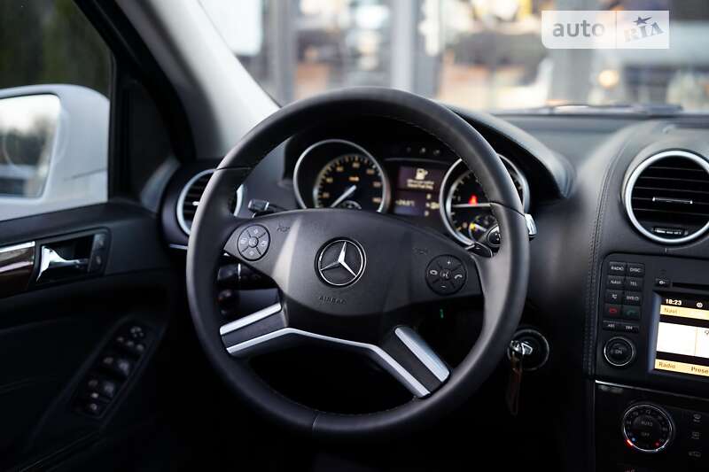 Mercedes-Benz GL-Class 2010