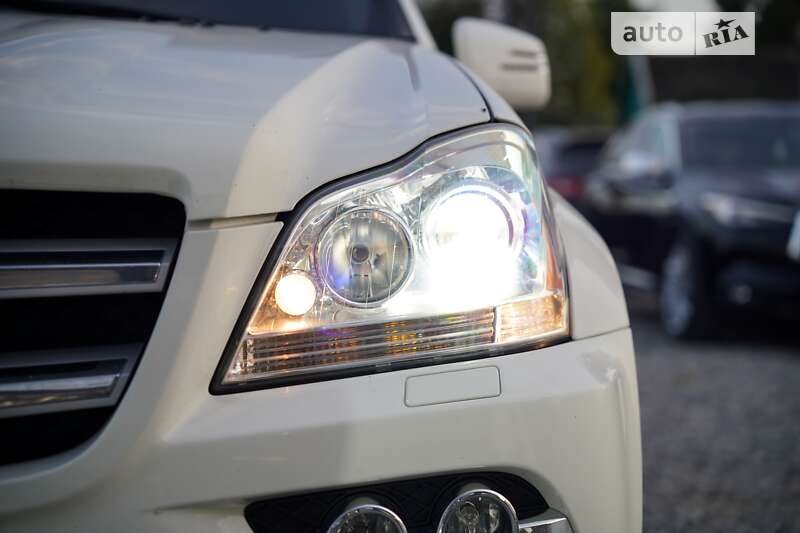 Mercedes-Benz GL-Class 2010