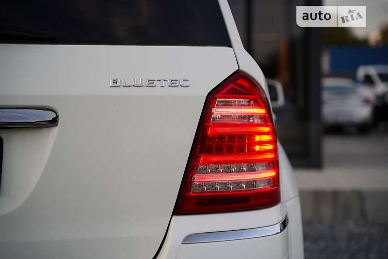 Mercedes-Benz GL-Class 2010