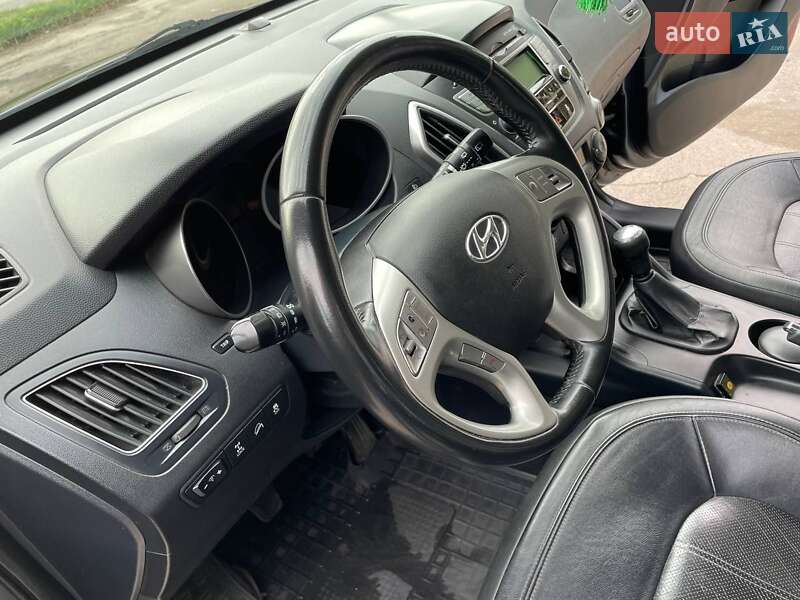 Hyundai-38