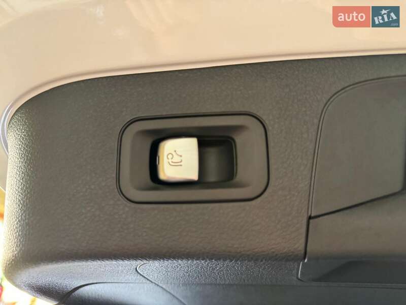 Mercedes-Benz EQC 2022