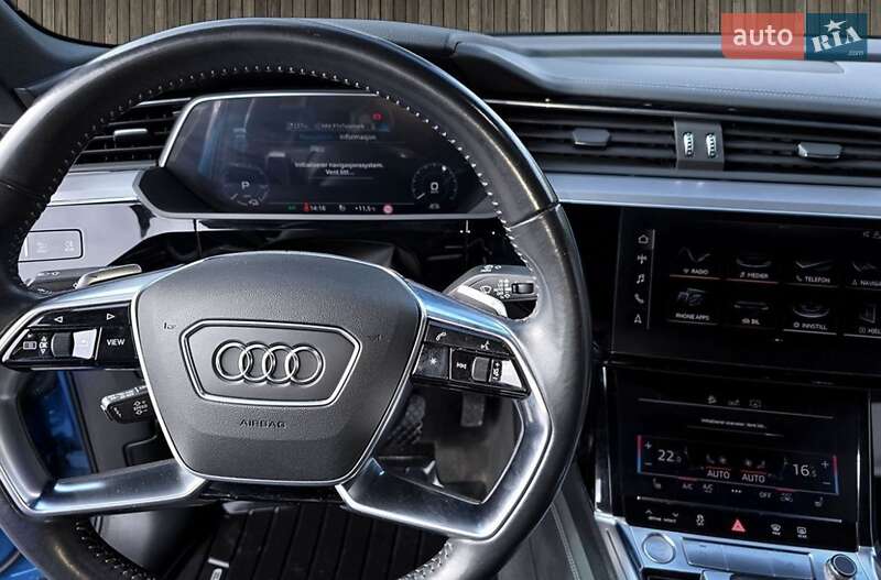 Audi e-tron 2019