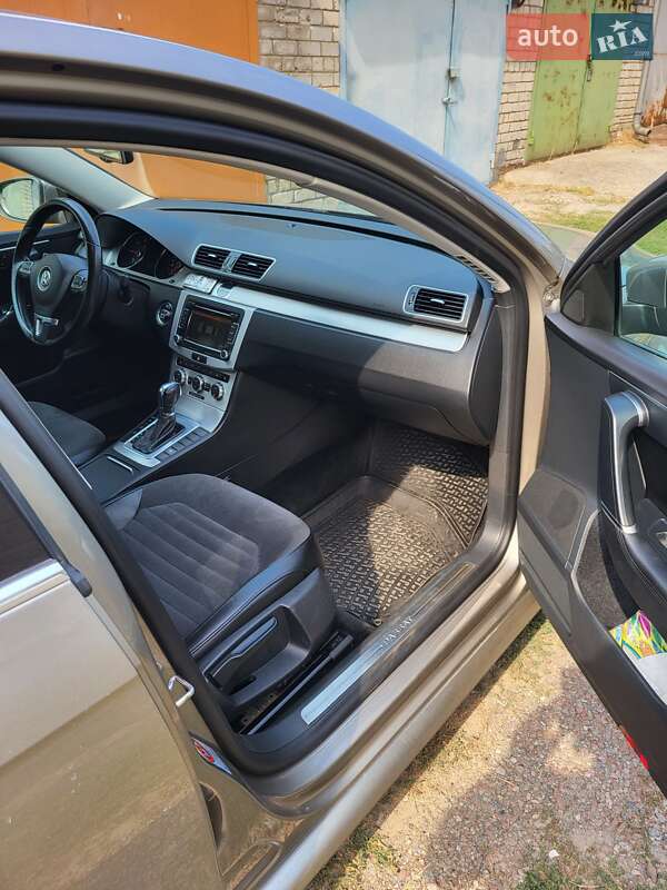 Volkswagen Passat 2013