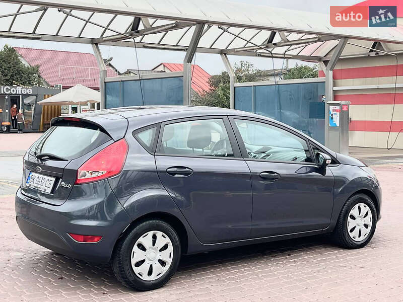 Ford Fiesta 2011