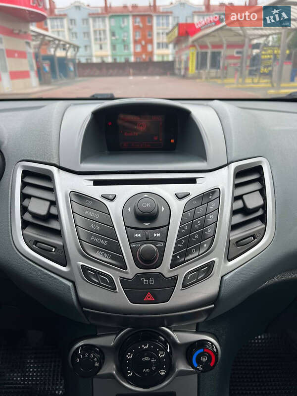 Ford Fiesta 2011