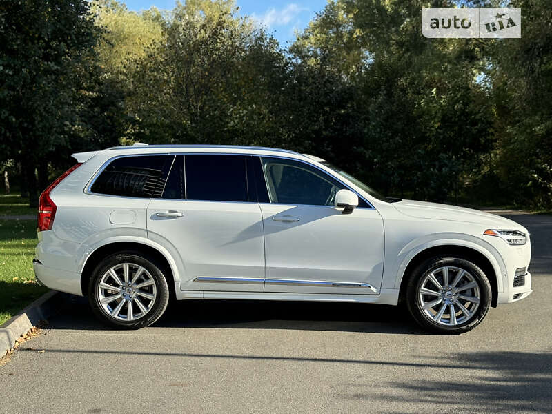 Volvo XC90 2016