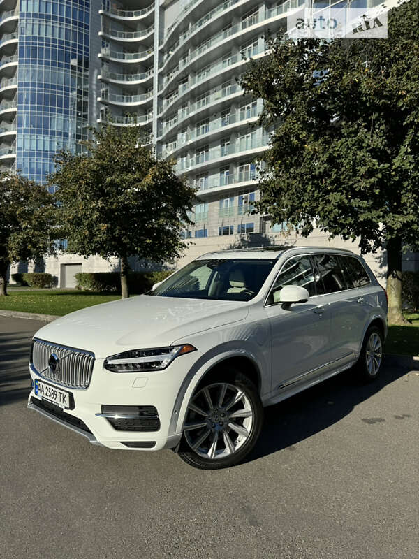 Volvo XC90 2016