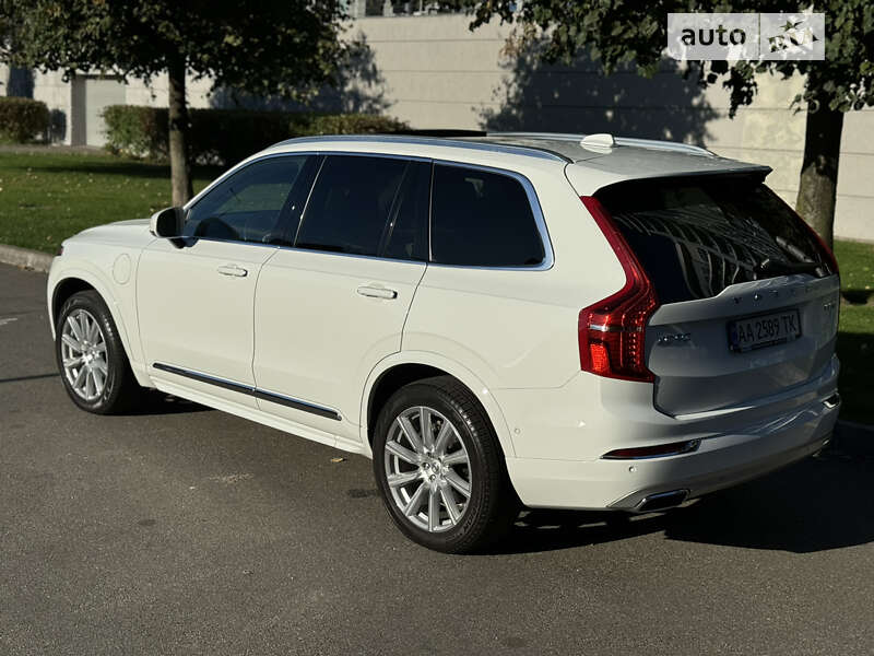 Volvo XC90 2016