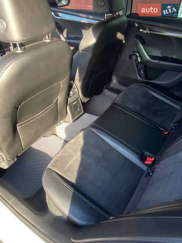 Skoda Octavia Scout 2019