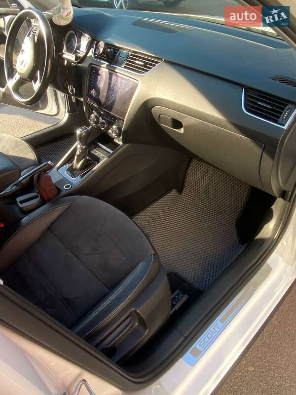 Skoda Octavia Scout 2019