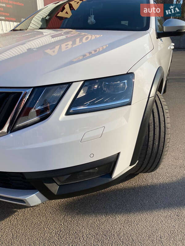 Skoda Octavia Scout 2019