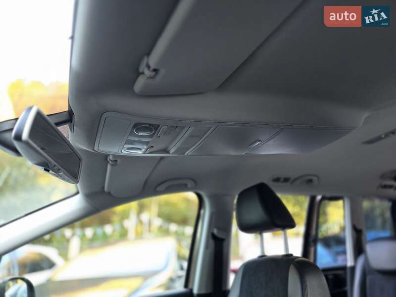 Volkswagen Sharan 2012