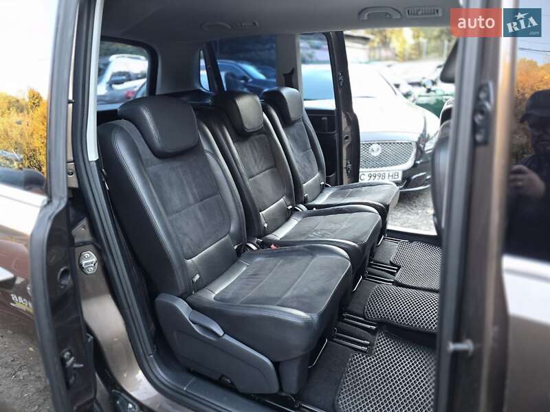 Volkswagen Sharan 2012