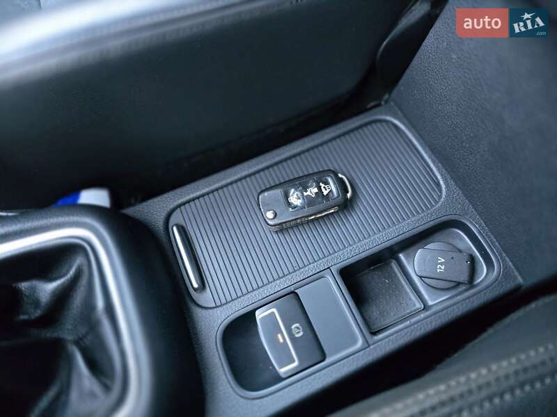 Volkswagen Sharan 2012