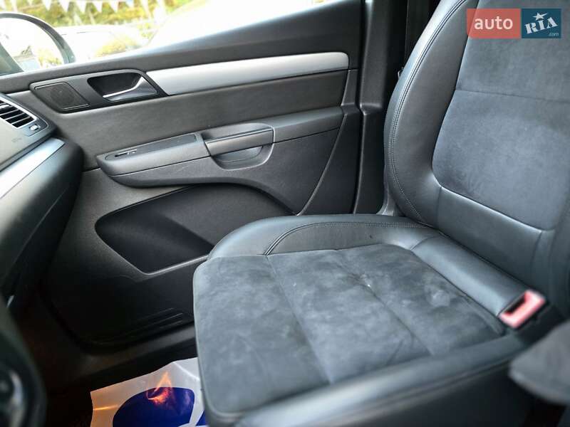 Volkswagen Sharan 2012