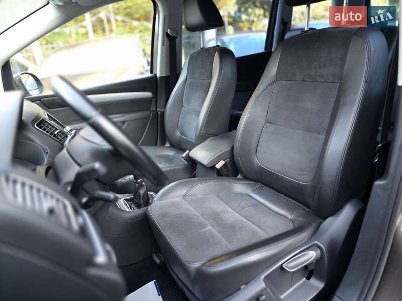 Volkswagen Sharan 2012