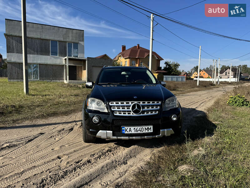 Mercedes-Benz M-Class 2008