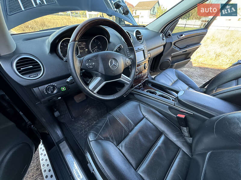 Mercedes-Benz M-Class 2008