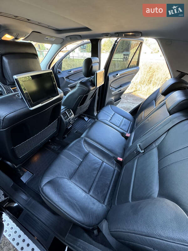 Mercedes-Benz M-Class 2008