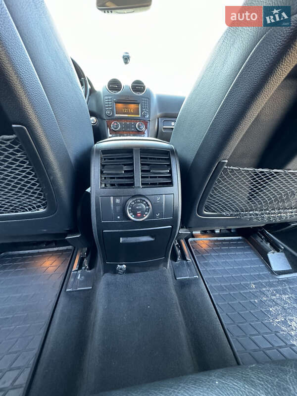 Mercedes-Benz M-Class 2008