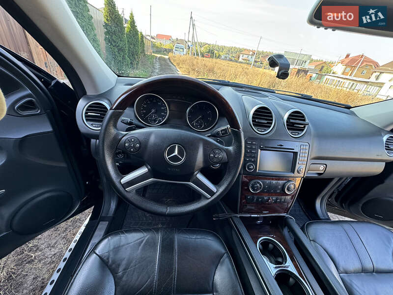 Mercedes-Benz M-Class 2008