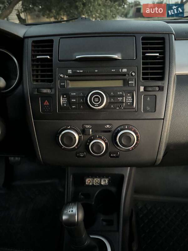 Nissan-29
