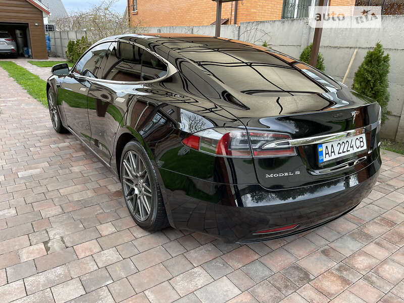 Tesla-8