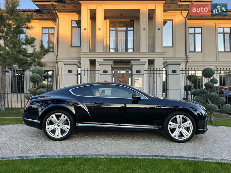 Bentley Continental GT 2011