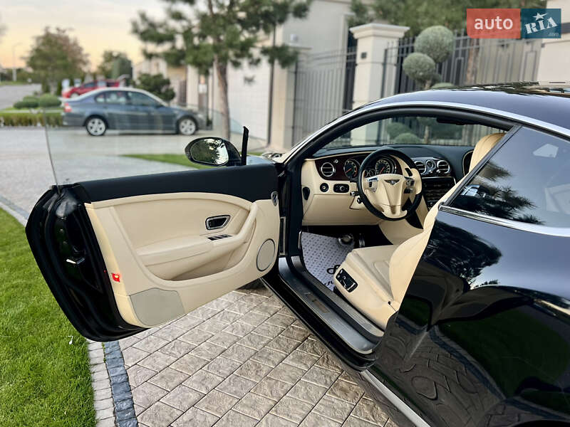 Bentley Continental GT 2011