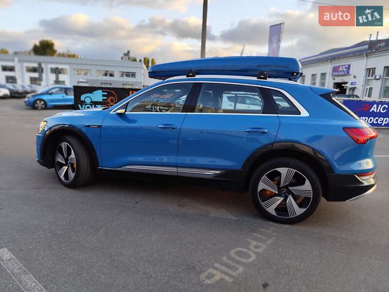 Audi e-tron 2019