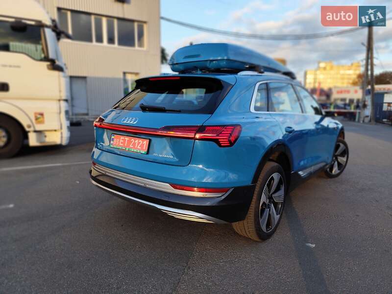 Audi e-tron 2019