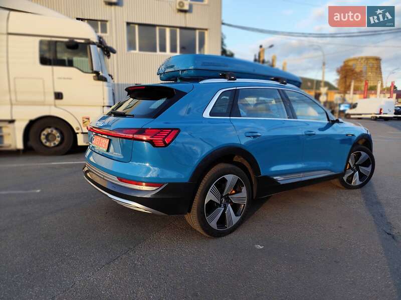 Audi e-tron 2019