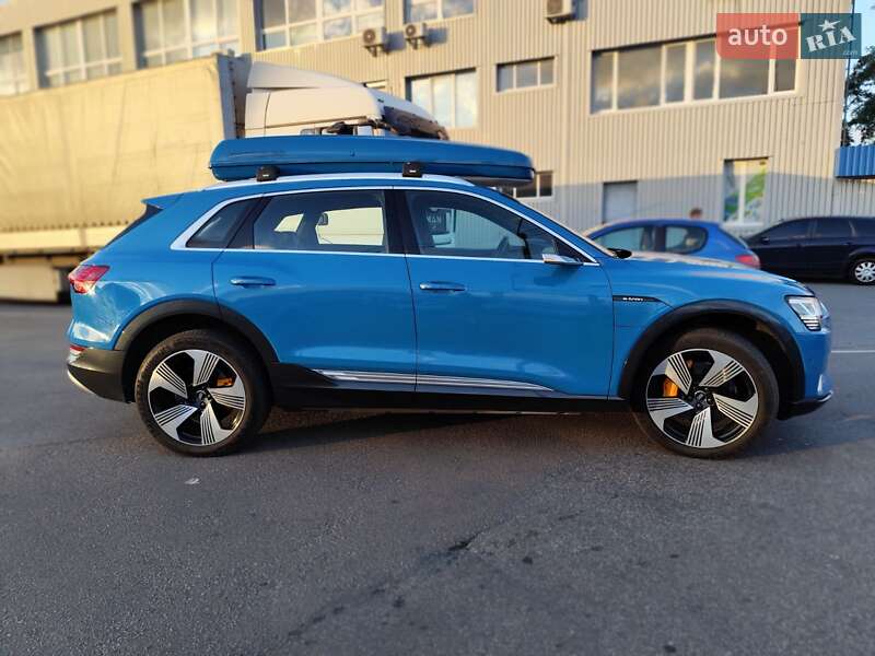 Audi e-tron 2019