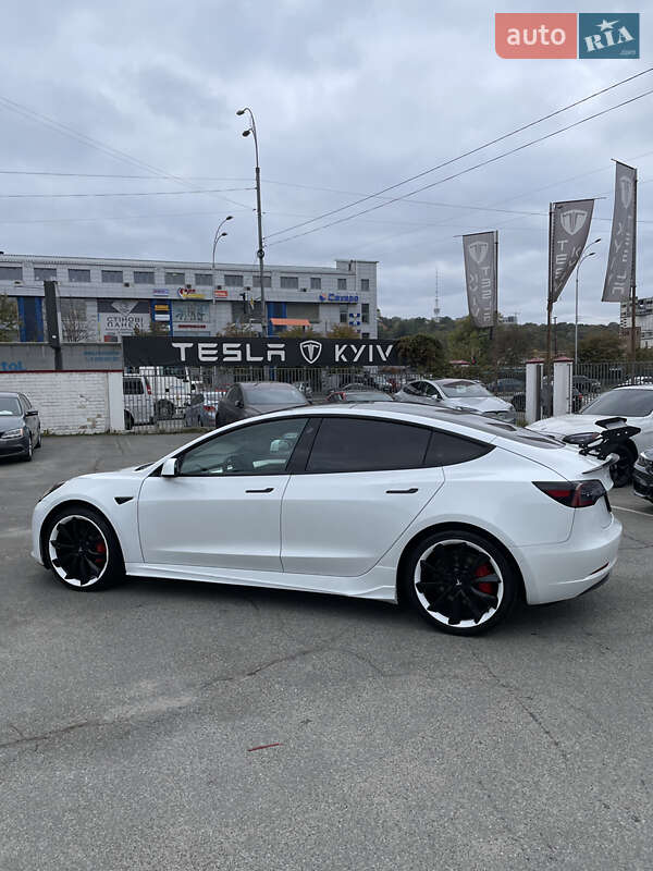 Tesla-3