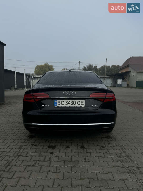 Audi-0