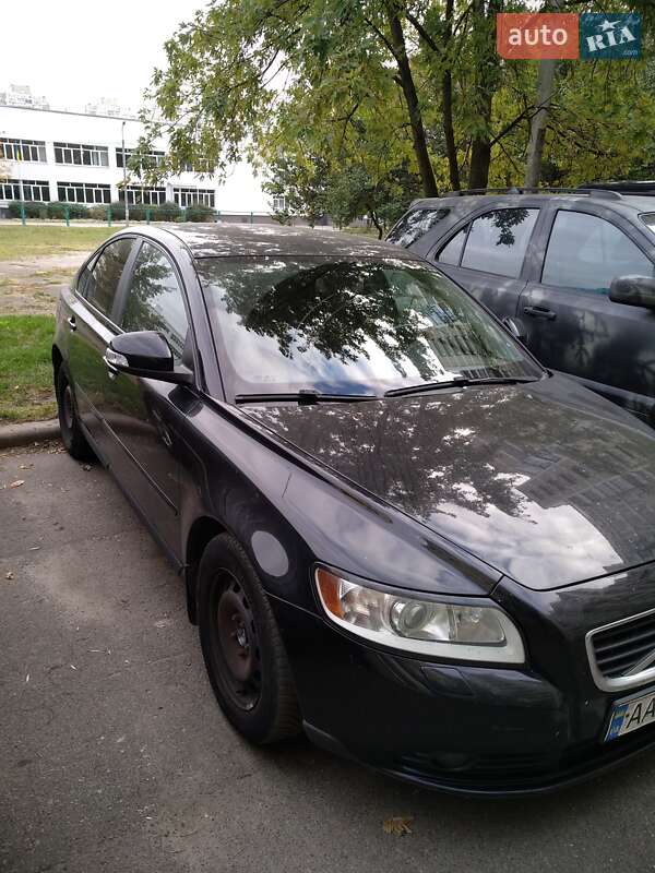 Volvo S40 2011