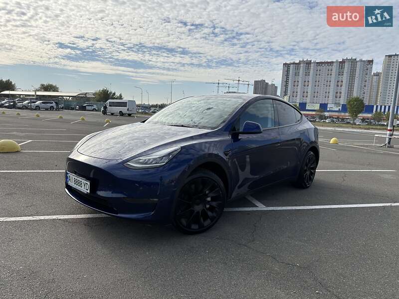 Tesla Model Y 2023