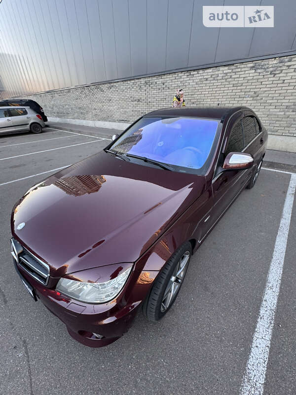 Mercedes-Benz C-Class 2008