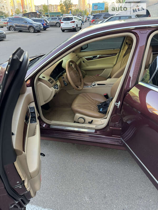 Mercedes-Benz C-Class 2008