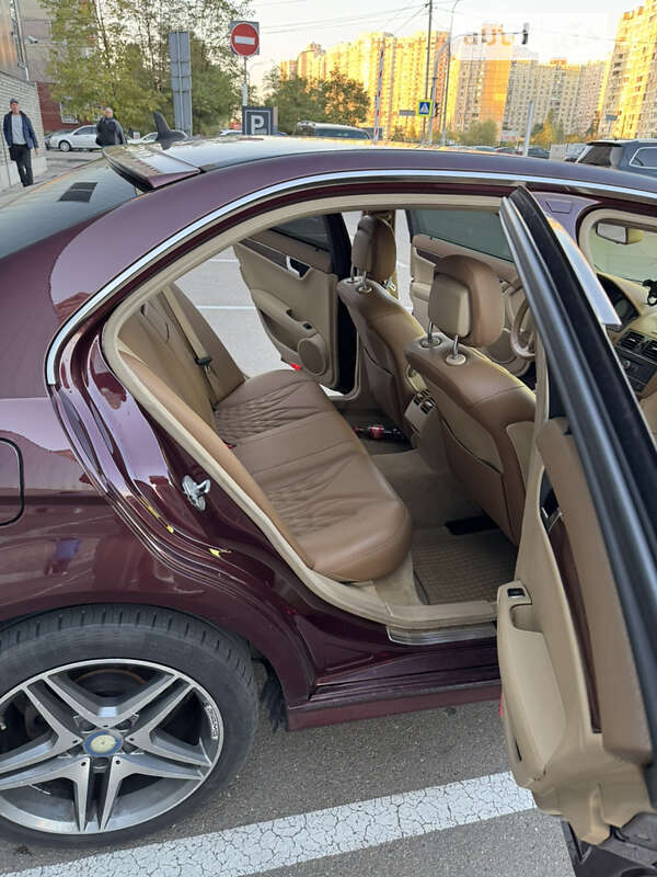 Mercedes-Benz C-Class 2008