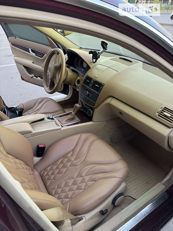 Mercedes-Benz C-Class 2008