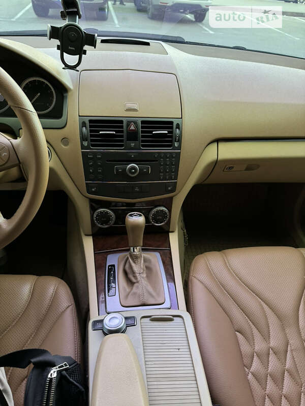 Mercedes-Benz C-Class 2008