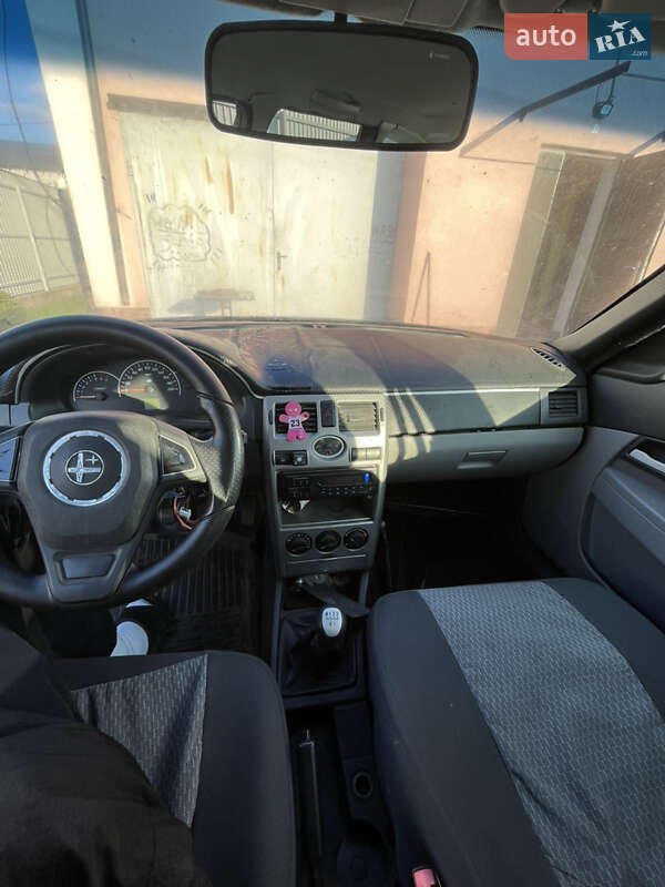 ВАЗ / Lada 2171 Priora 2011