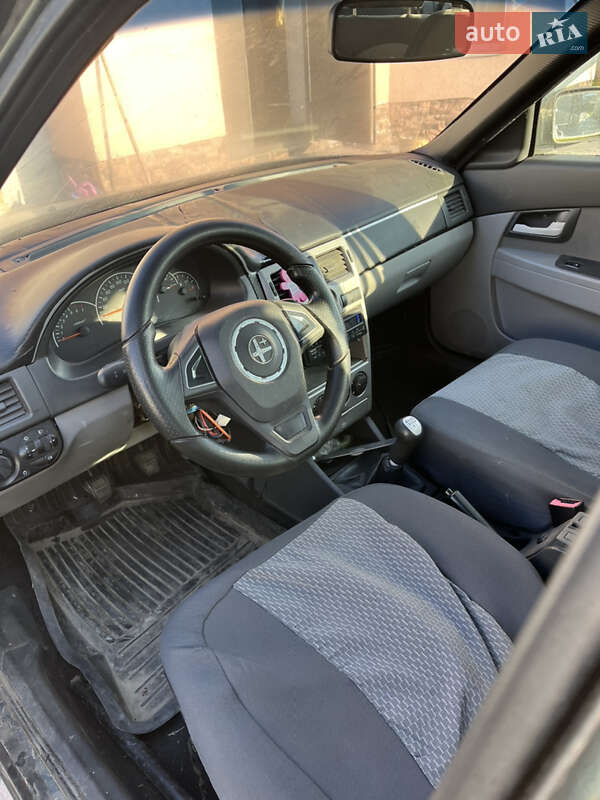 ВАЗ / Lada 2171 Priora 2011