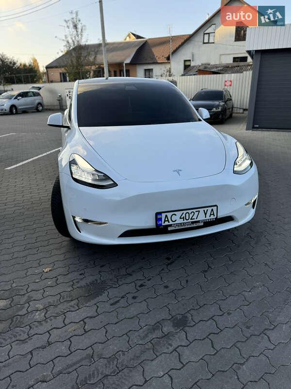 Tesla-3